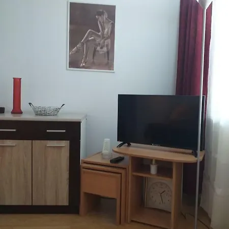 Apartment Apartman Nadja I Djole *